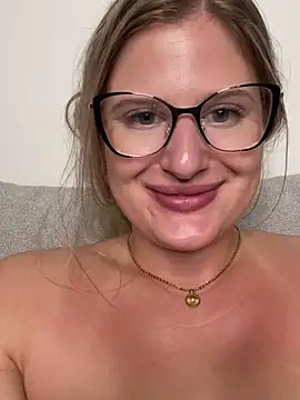 Ellieblessom live sex cam