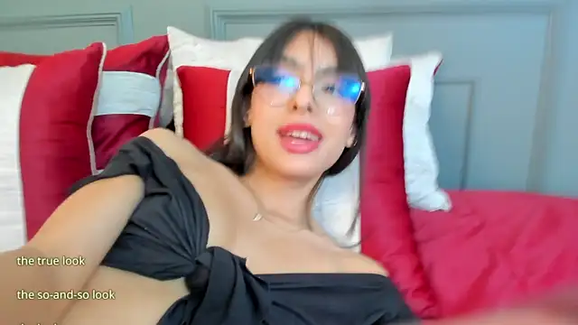 ZaraLuuv's cam snapshot