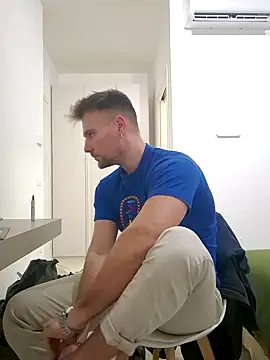 mrlyuis live sex cam