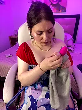 kattee_adams's cam snapshot