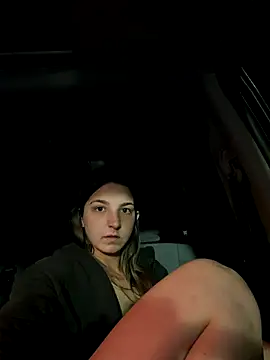 DoriDeluxe66 live sex cam