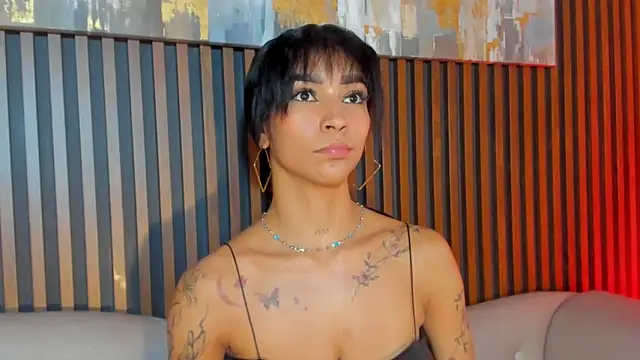 LauraAristizabal's cam snapshot