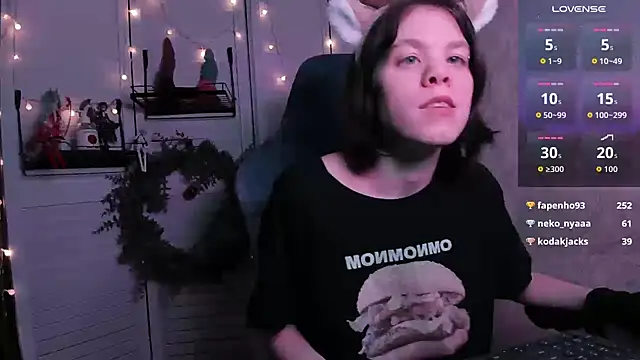 aestheticbeing's cam snapshot