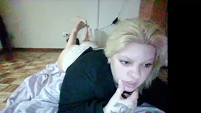 Janefruti's cam snapshot