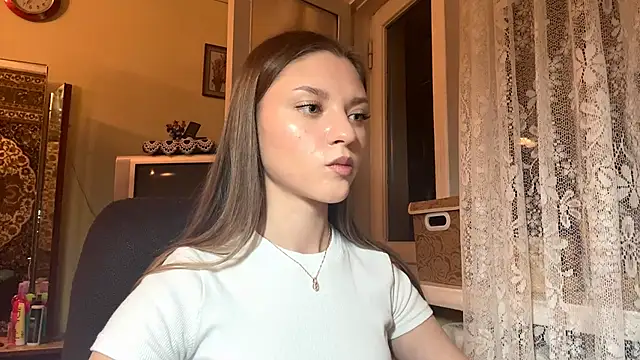 EnergeticMona's cam snapshot