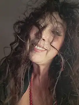 GypsyEsmeralda live sex cam