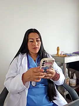 JustSamantha_'s cam snapshot