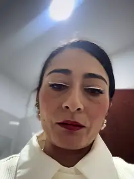 _Bella-Office1's cam snapshot