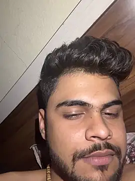 Hornybeardguy live sex cam