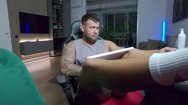 UbbeViking live sex cam