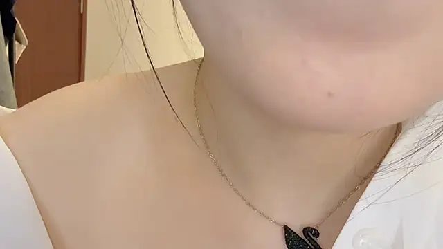 Robin-o3 live sex cam