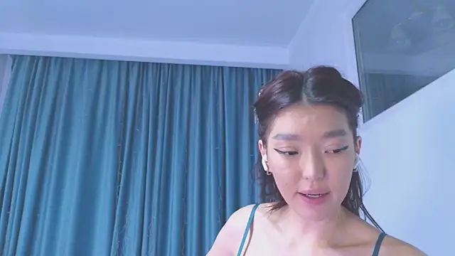 AudreyMell live sex cam