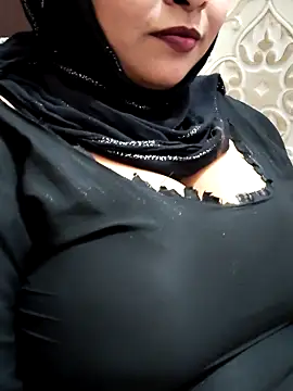 Indian-Nazia live sex cam