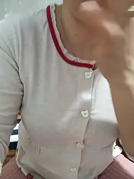 Rouzalinda's cam snapshot