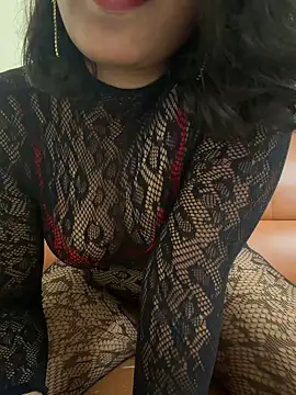 priyadevi17 live sex cam
