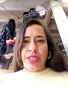 kamila_lovee's cam snapshot