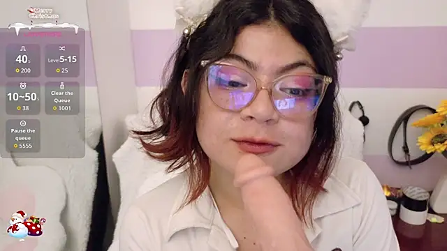 Catwhite_'s cam snapshot