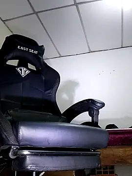 Bosssweet22cm live sex cam