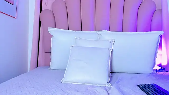 NicoleMadrird live sex cam