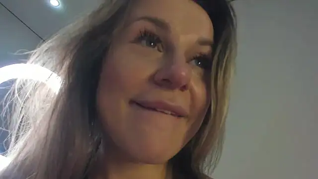 _cometoseeme_ live sex cam