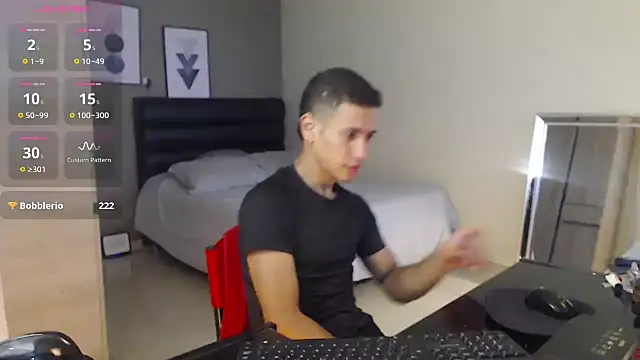 RetainedHound live sex cam