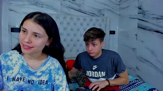 Ari_and_Storm live sex cam