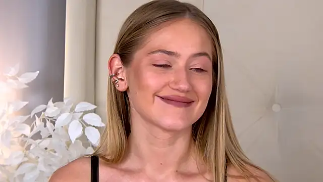 ur_wet_dreams live sex cam