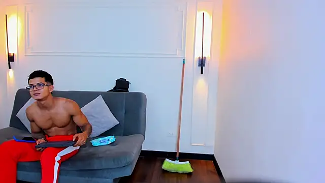 Paradise_boy_s live sex cam