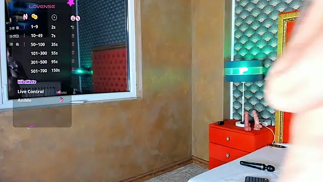 VallerieJones live sex cam