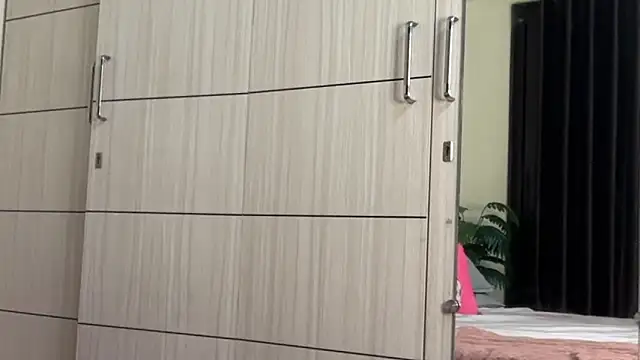 Wow-nisha live sex cam