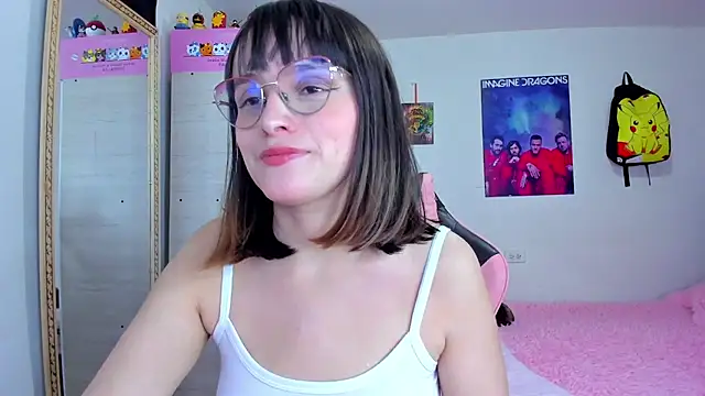 Lucyy-hess live sex cam