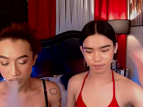 Valentina_Eloise's cam snapshot