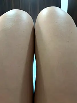 AlaiaSweet__'s cam snapshot