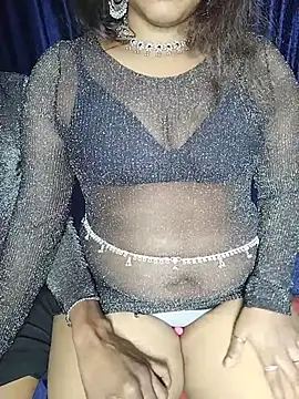 SEXYY_TRANSY_WITH_GIRL's cam snapshot