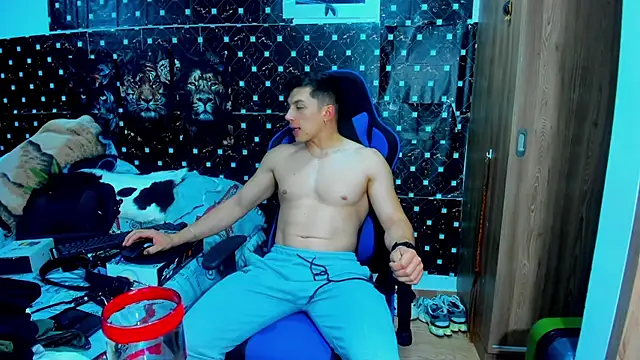 javiersexymann live sex cam