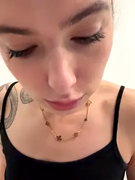 Sugarbellax live sex cam