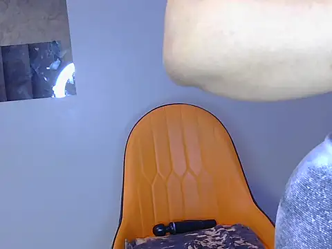 Doja_Peach live sex cam