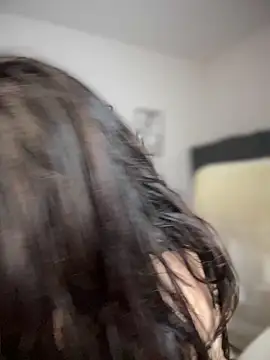 horny_roomiess live sex cam