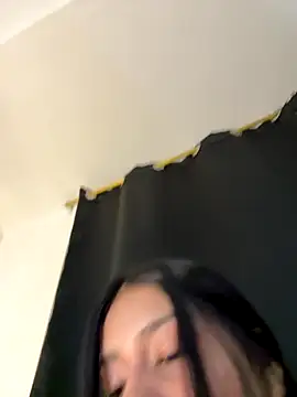 indialatin's cam snapshot