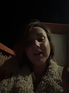 VeuveNoiire's cam snapshot