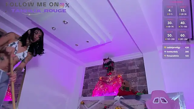 tahhlia_rouge live sex cam