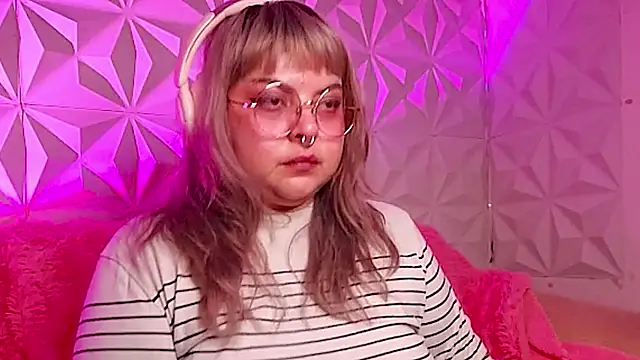 Satyn_doll's cam snapshot