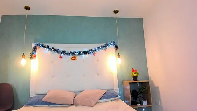 Heidy_milf's cam snapshot