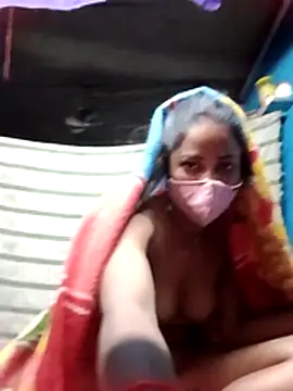 Poonam8080's cam snapshot