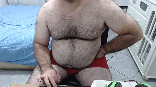 MysterBearMG live sex cam