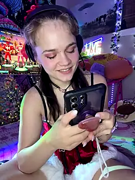 Cutiepiespanks's cam snapshot