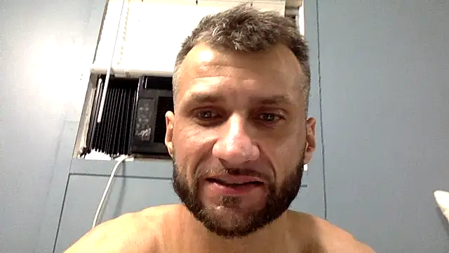 sexyhotstud12 live sex cam