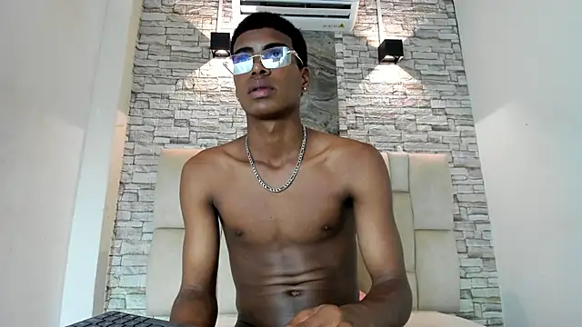 XAVI_LEE live sex cam