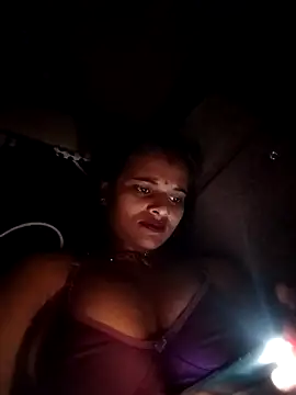 Maya_bhoji live sex cam