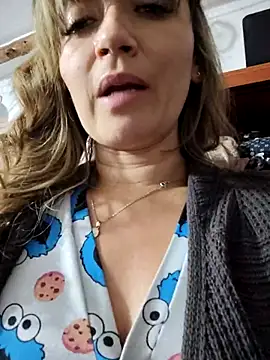 tata_sanz_ live sex cam